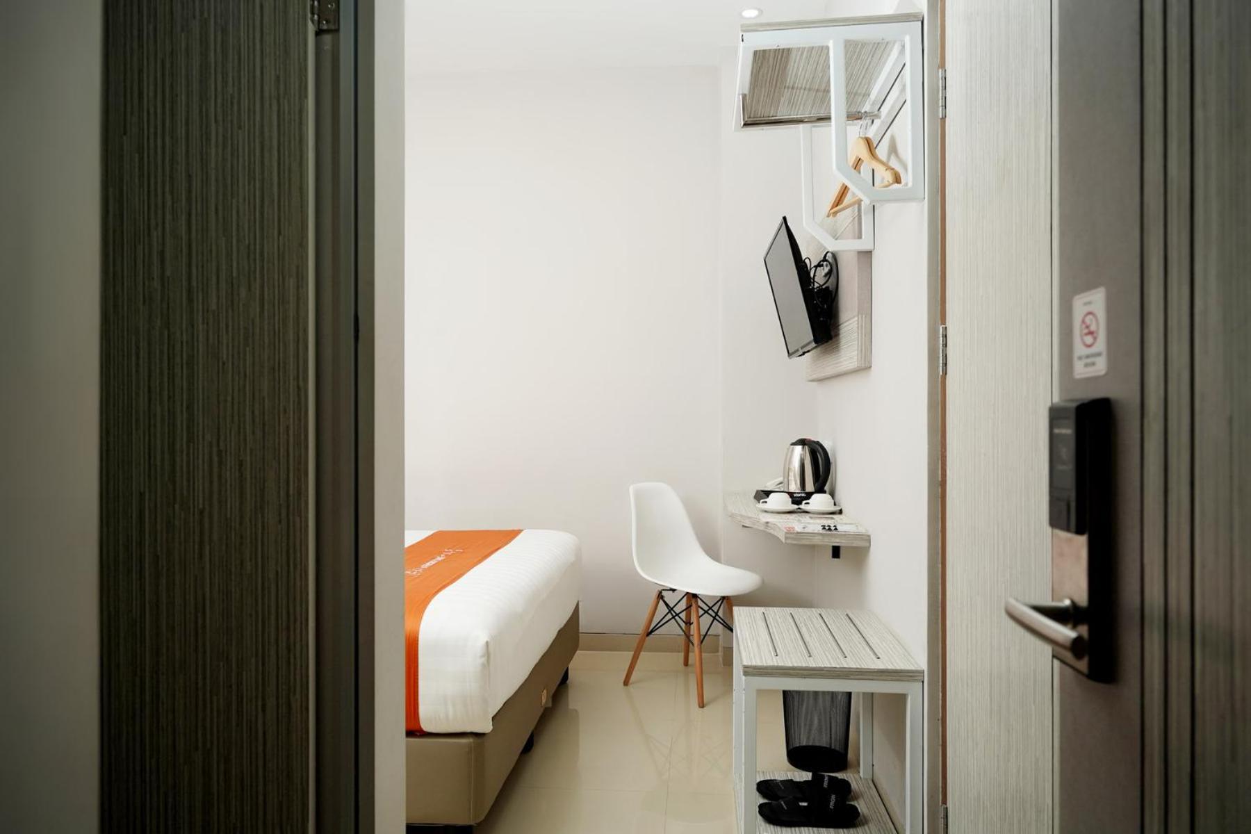 Front One Hotel Sragen Eksteriør bilde