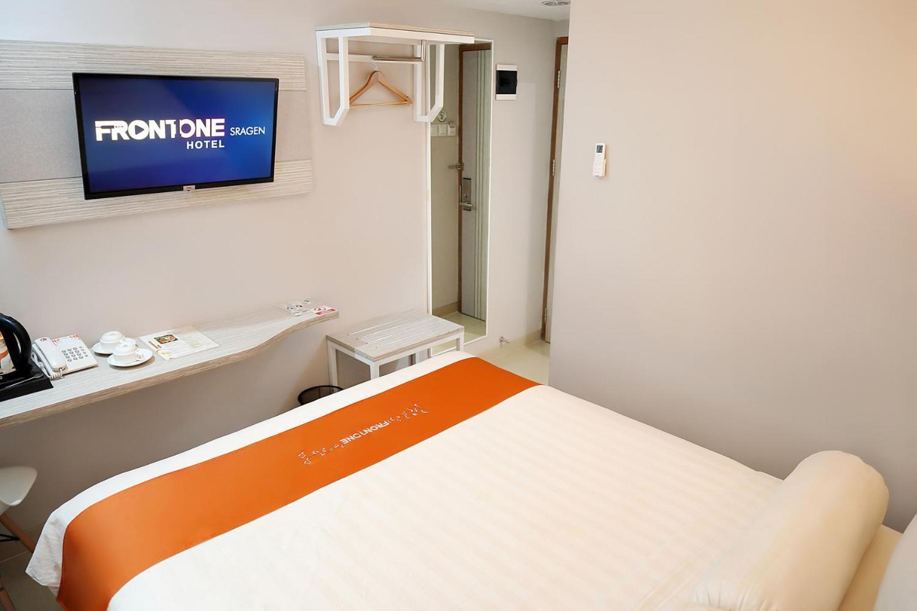 Front One Hotel Sragen Eksteriør bilde